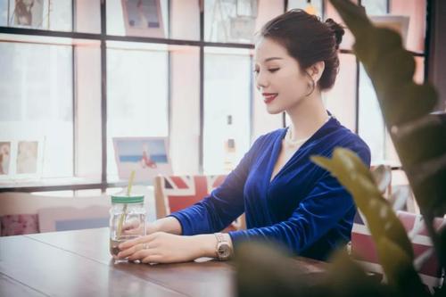 形象管理师万红老师 形象管理师万红老师